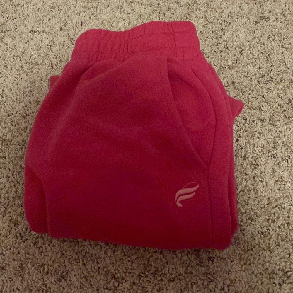 Bright pink, fabletics sweatpants